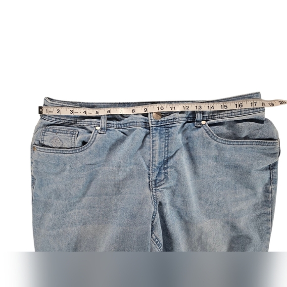 Christopher & Banks Petite Relaxed Blue Jeans Size 14P - Picture 6 of 7